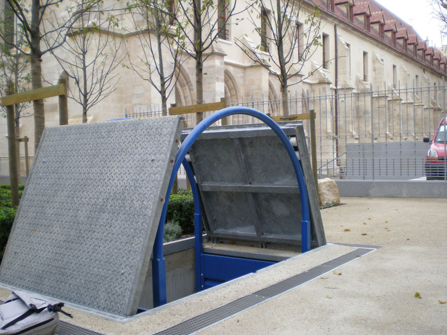 Monte-charges à trappe - TMC en ouverture