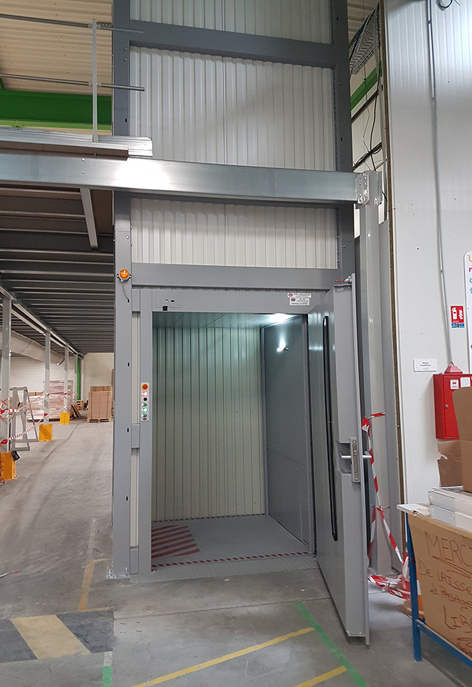 Monte-charge accompagné - C1S AC